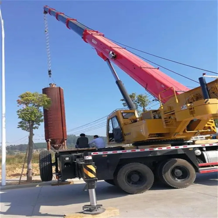 平原专业吊车租赁多少钱