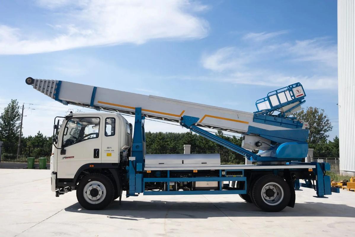 平原云梯上料车租赁费用