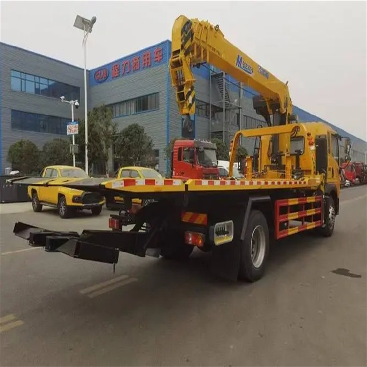 平原附近小随车吊出租电话，轻松解决搬运烦恼