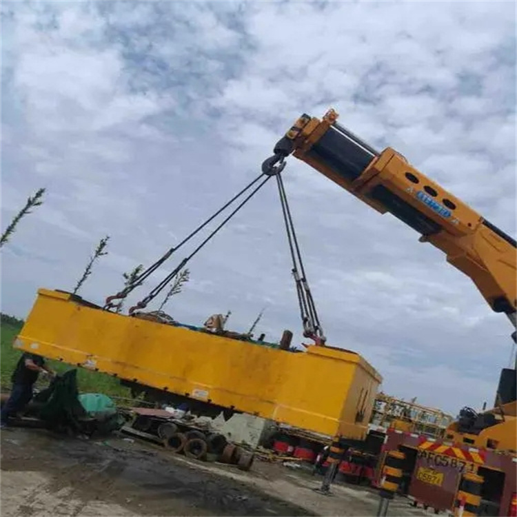 平原随车吊吊集装箱怎么吊